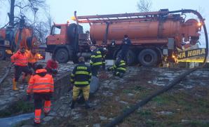Únik odpadních vod s obsahem závadné látky do řeky Bystřice - zásah HZS