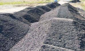 Lhota u Dobřan - Nelegální návoz stavebního odpadu s příměsemi betonu